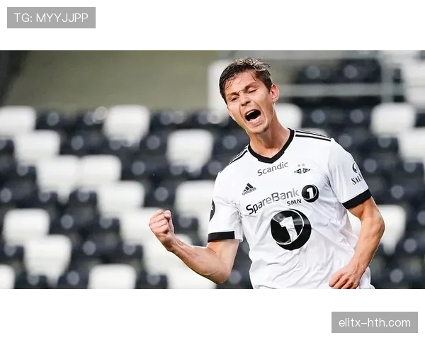 阿什拉夫盘带惊艳复出，状态回勇演绎创意足球